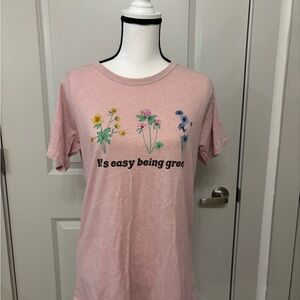 "Its Easy Being Green" floral pink basic tee size XL
